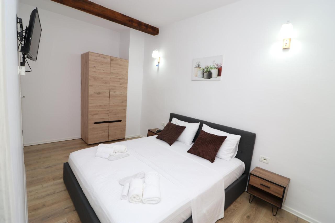 Gaia Bed & Breakfast Vlore Exterior photo
