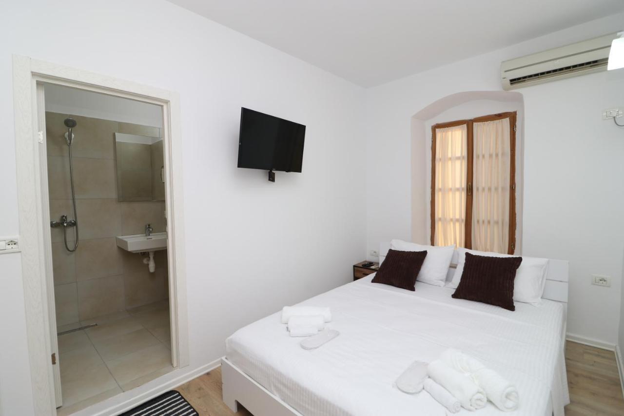 Gaia Bed & Breakfast Vlore Exterior photo
